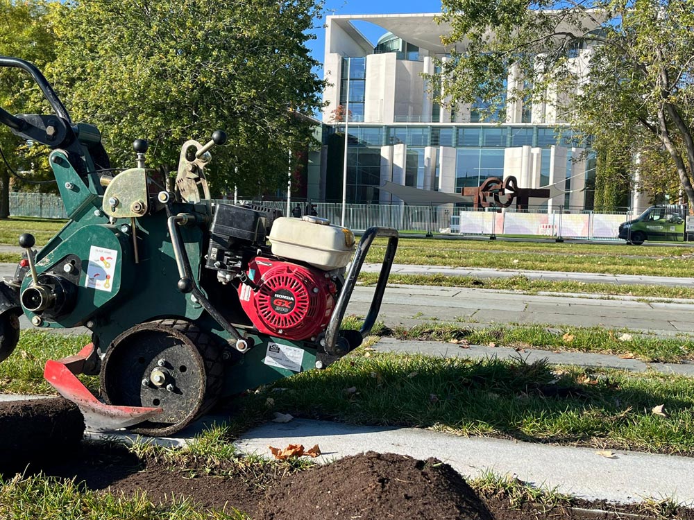 Sondenschneider zum Abschälen des Altrasens